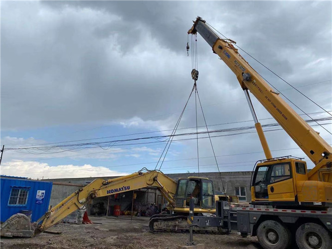 淮阳区25吨吊车的工作半径是多少？