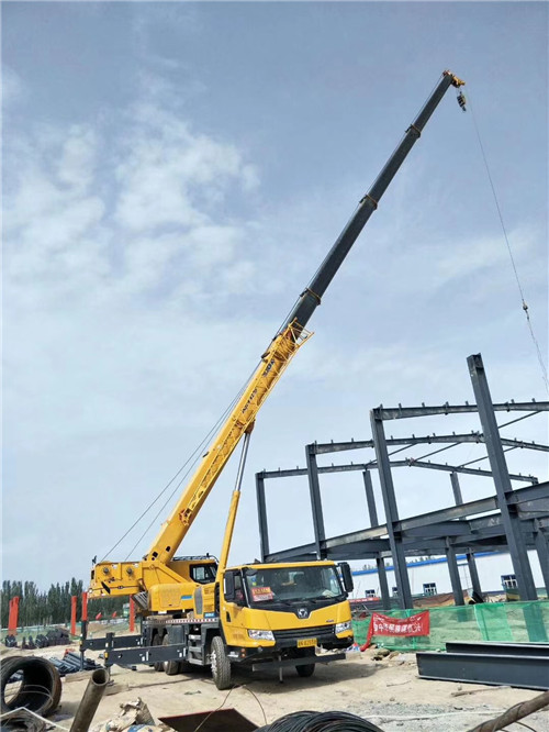 淮阳区超高层建筑钢结构吊装案例